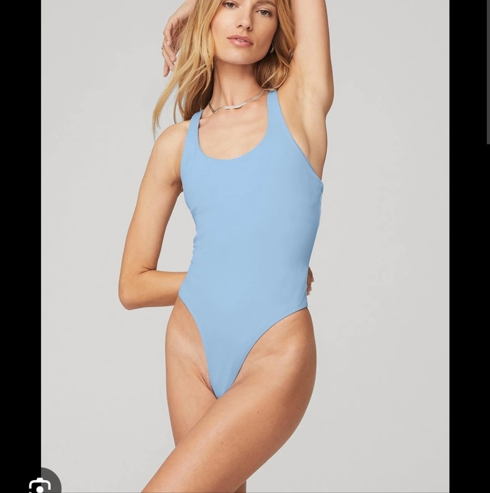 Alo Yoga Sleek Back High Leg Thong Racerback Bodysuit Pastel Baby Powder Blue Md